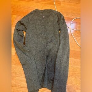 swiftly tech long sleeve 2.0 size 4 rainforest green/green twill